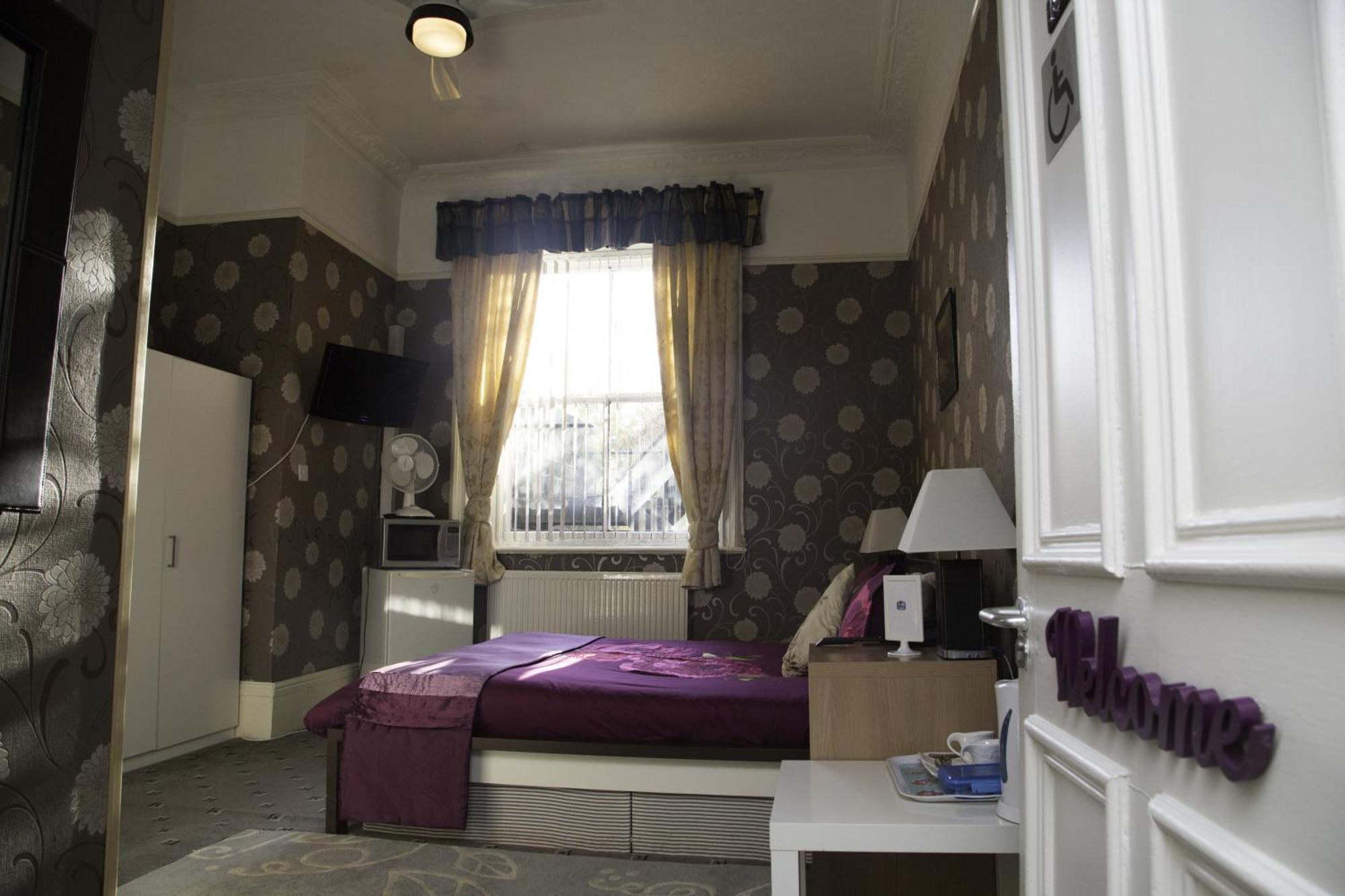 Ashfield Hotel Huddersfield Room photo